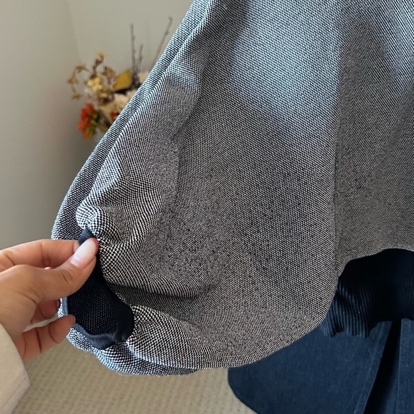 Mood - Picture 4 of 7